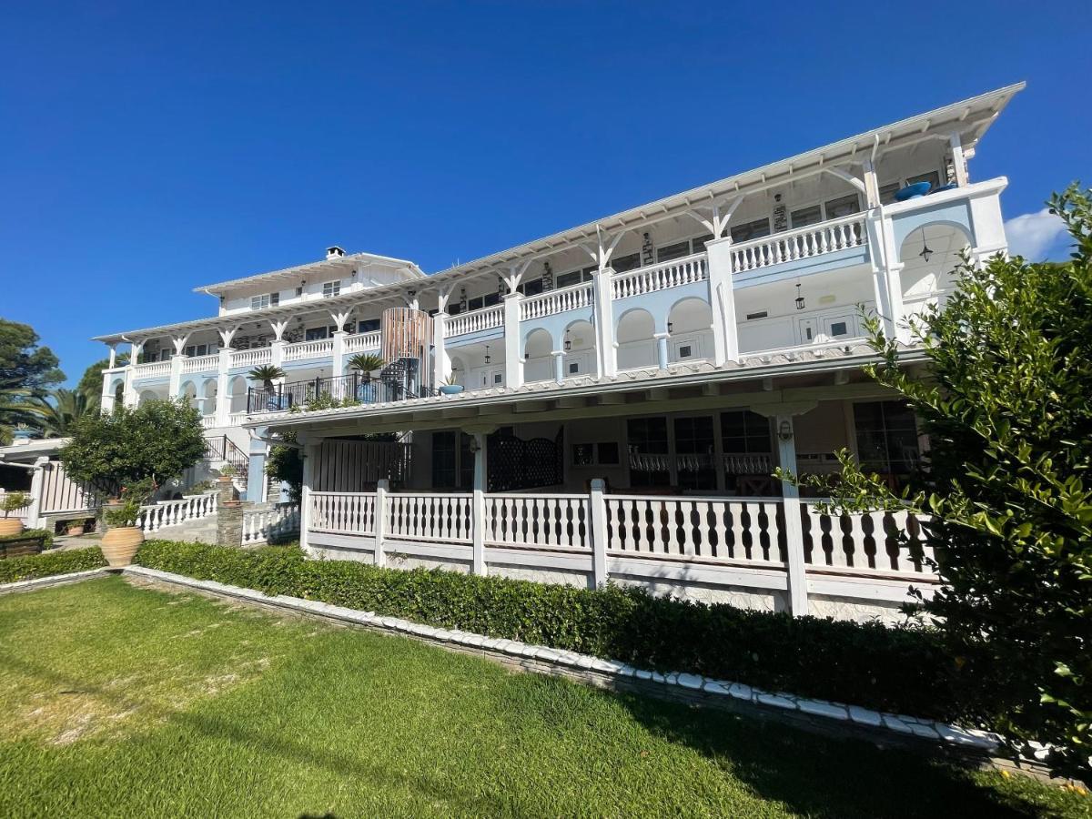 Diaporos Hotel 보우르보우로우 외부 사진