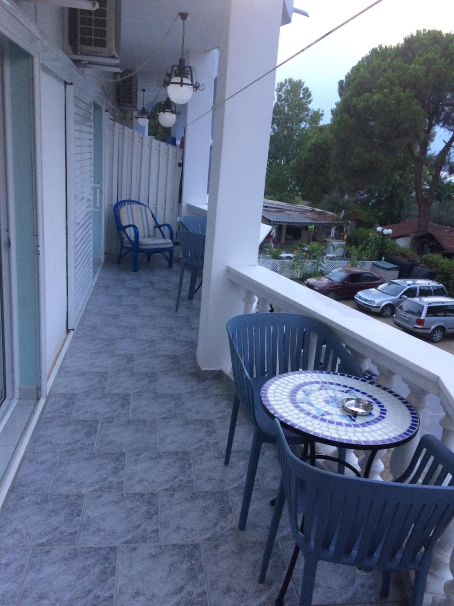 Diaporos Hotel 보우르보우로우 객실 사진
